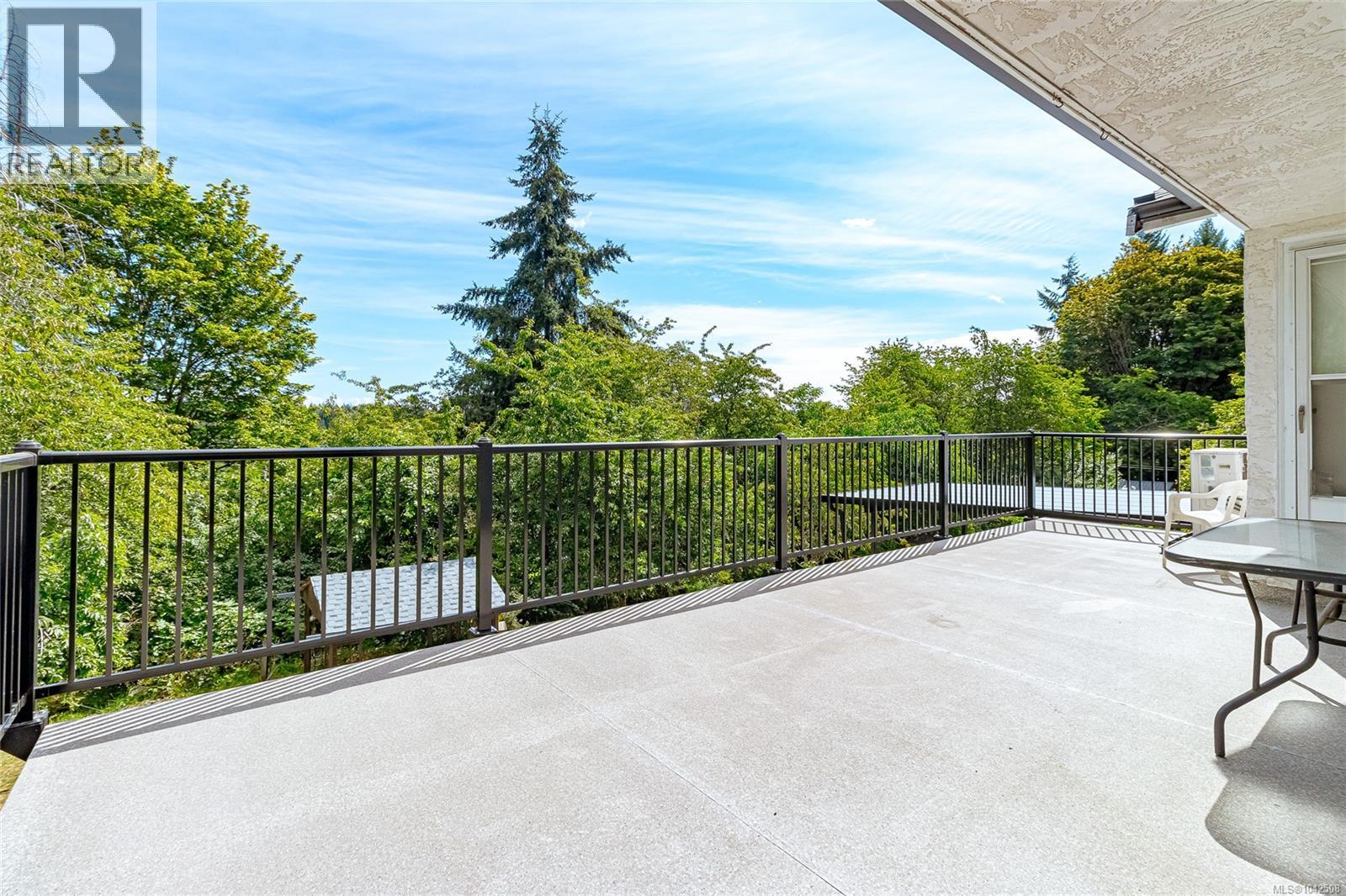 2170 Elizabeth St - 43