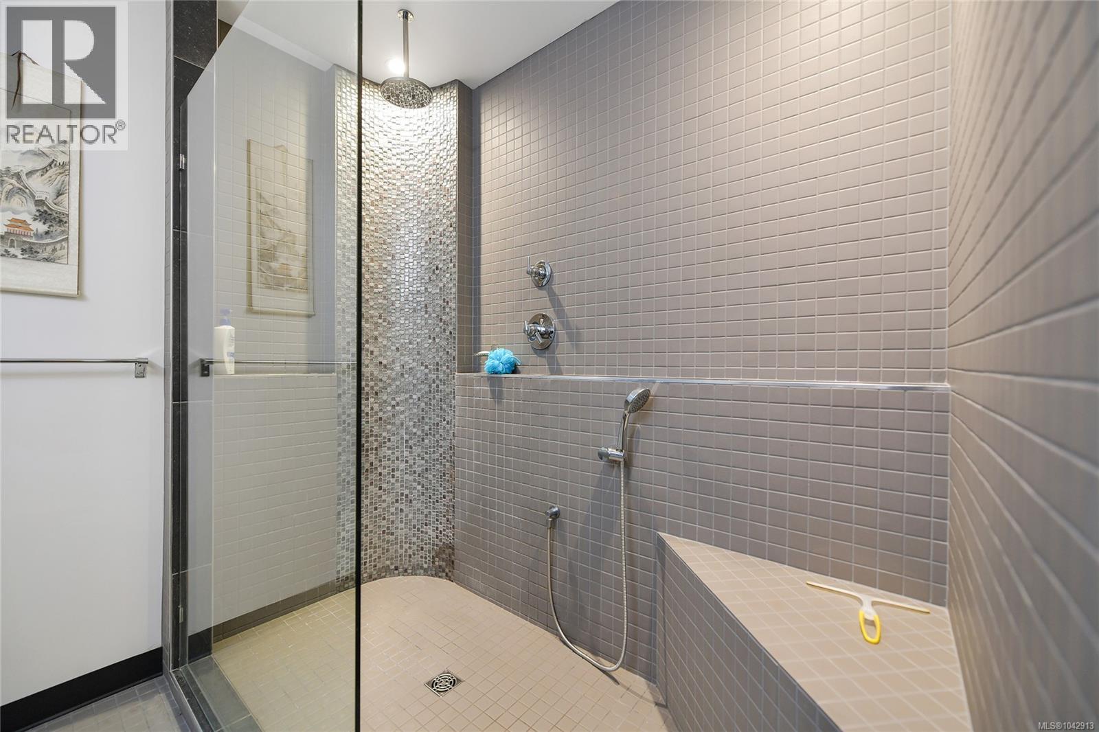 851 Sayward Rd - Image 62