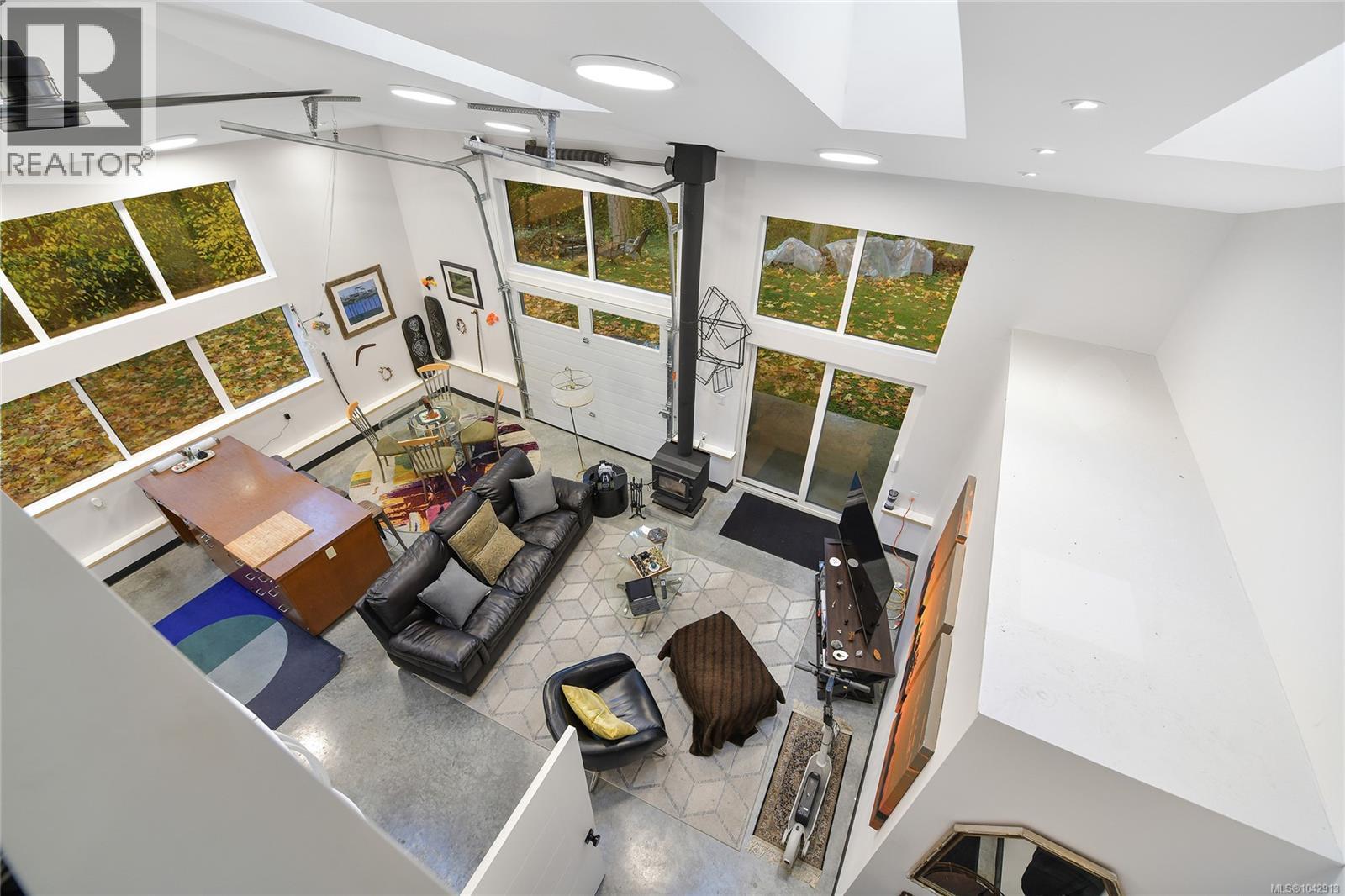 851 Sayward Rd - 68