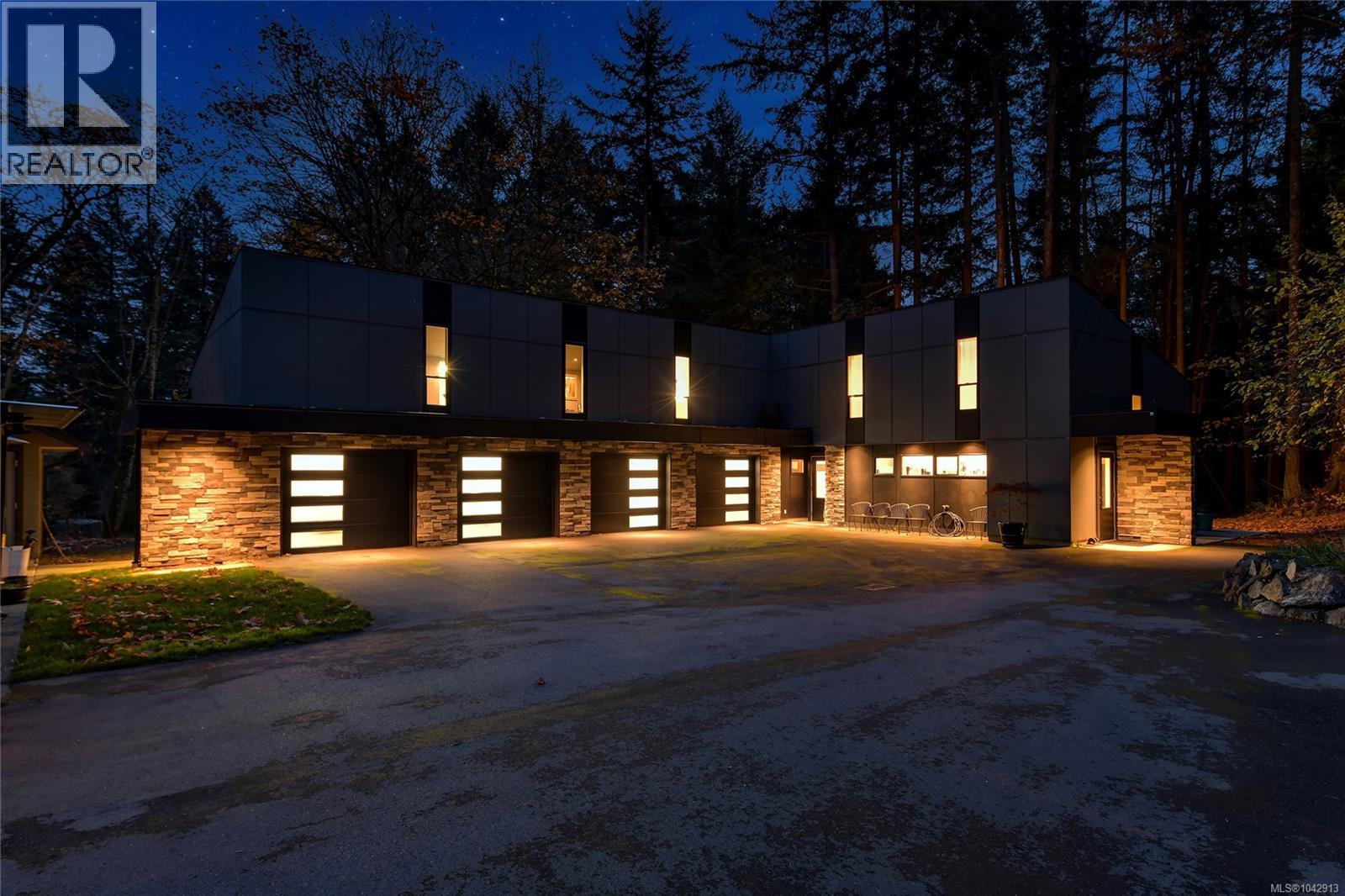 851 Sayward Rd - 91