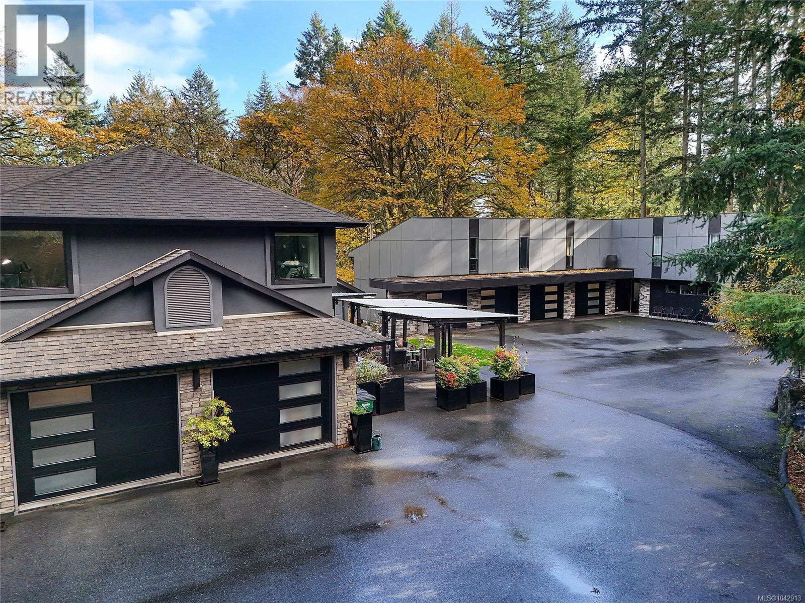 851 Sayward Rd - 93