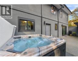 851 Sayward Rd, Saanich, BC V8Y1R5 Photo 36