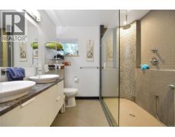 851 Sayward Rd, Saanich, BC V8Y1R5 Photo 61