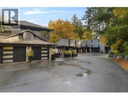 851 Sayward Rd, Saanich, BC V8Y1R5 Photo 76