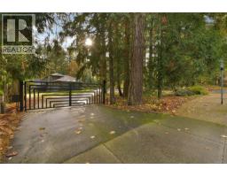 851 Sayward Rd, Saanich, BC V8Y1R5 Photo 79
