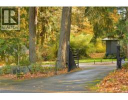 851 Sayward Rd, Saanich, BC V8Y1R5 Photo 83