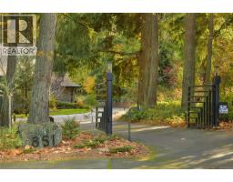 851 Sayward Rd, Saanich, BC V8Y1R5 Photo 84