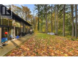 851 Sayward Rd, Saanich, BC V8Y1R5 Photo 95
