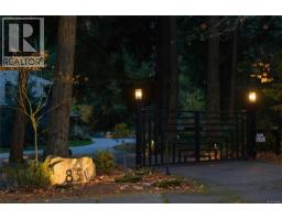 851 Sayward Rd, Saanich, BC V8Y1R5 Photo 97