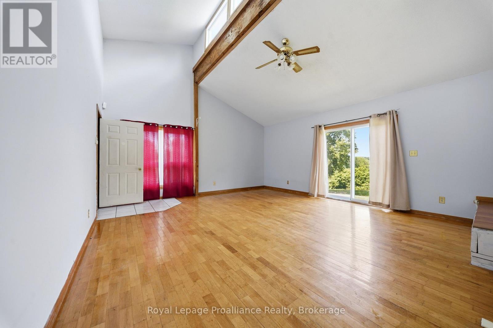 555 BETHEL ROAD - 22