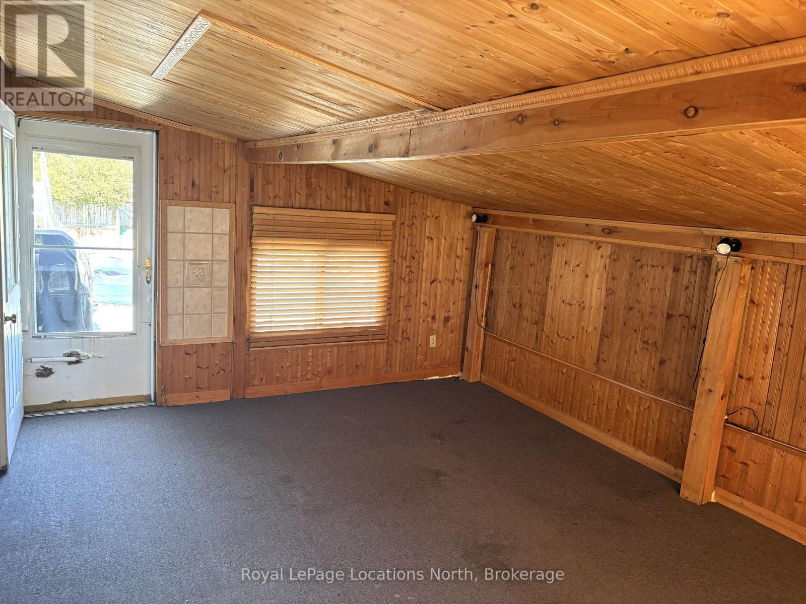 2 LYNN STREET - Image 13