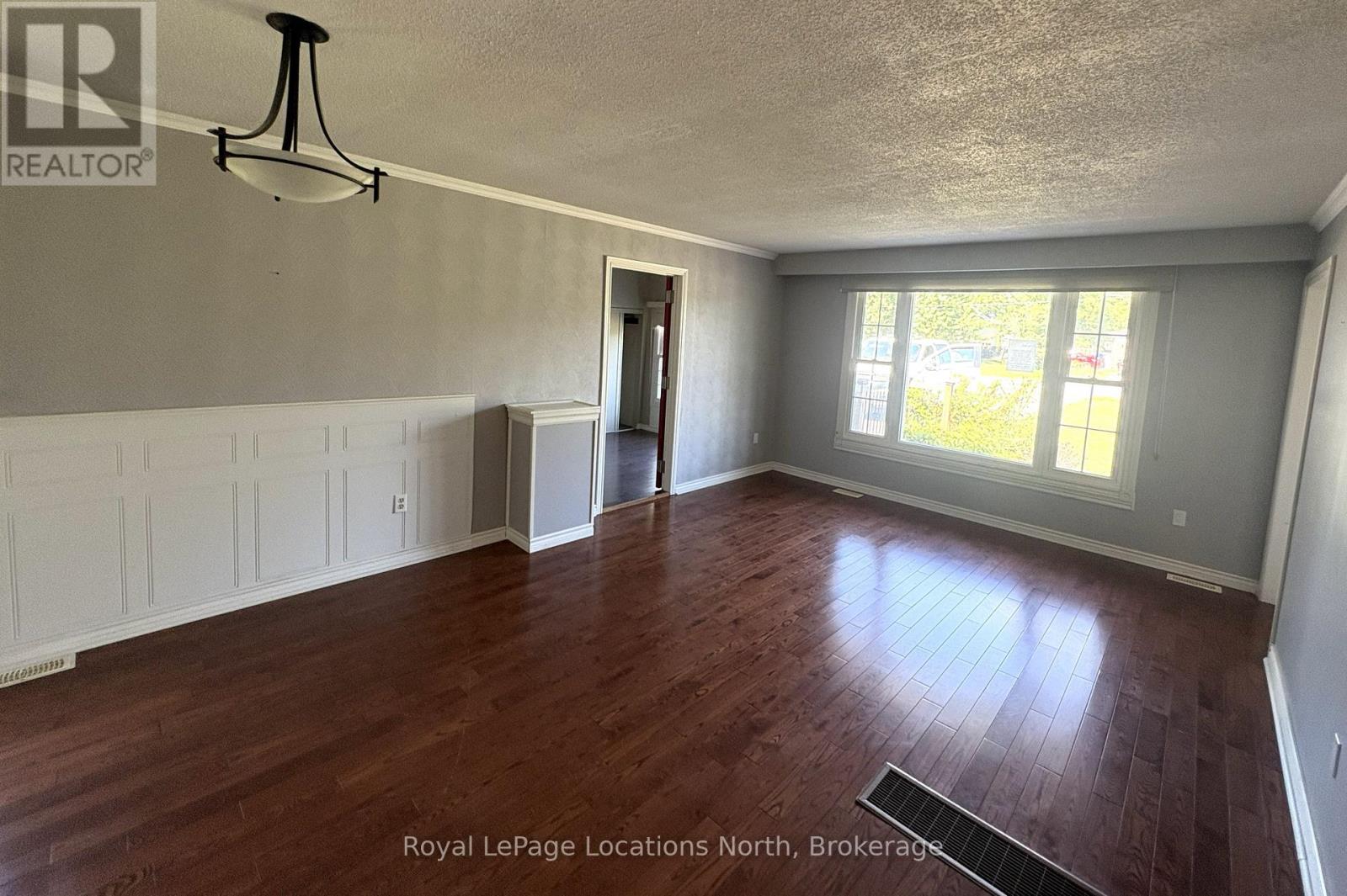 2 LYNN STREET - 6