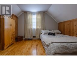 126 East Valley Road thumbnail 18