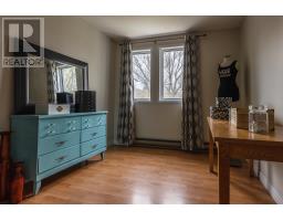 126 East Valley Road thumbnail 19