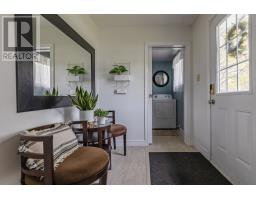 126 East Valley Road thumbnail 9