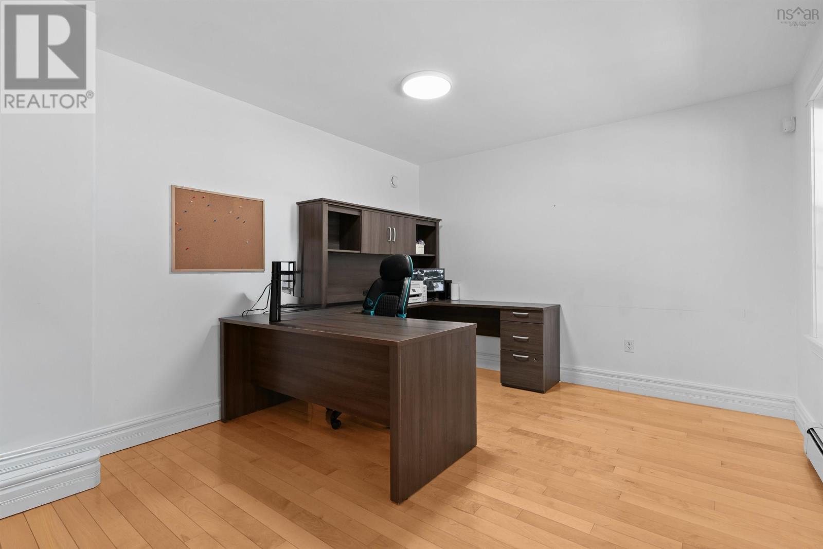 252 Gleneagles Drive - 16