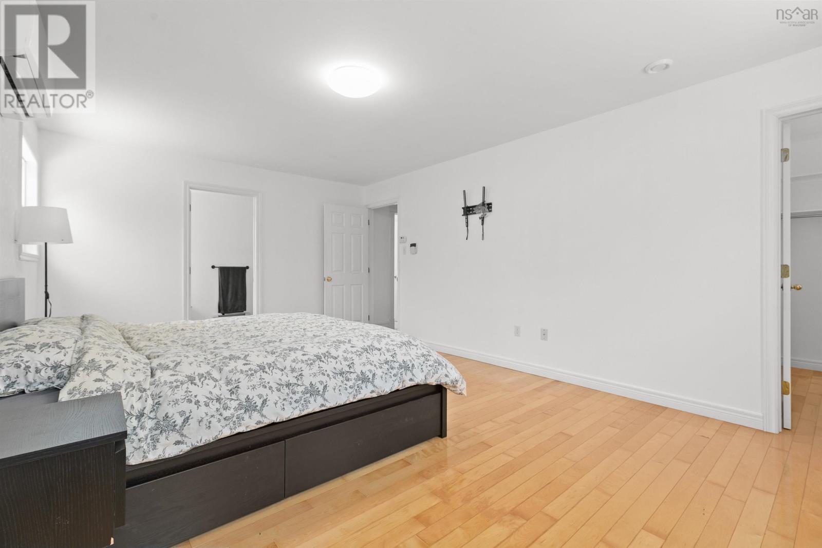 252 Gleneagles Drive - 20