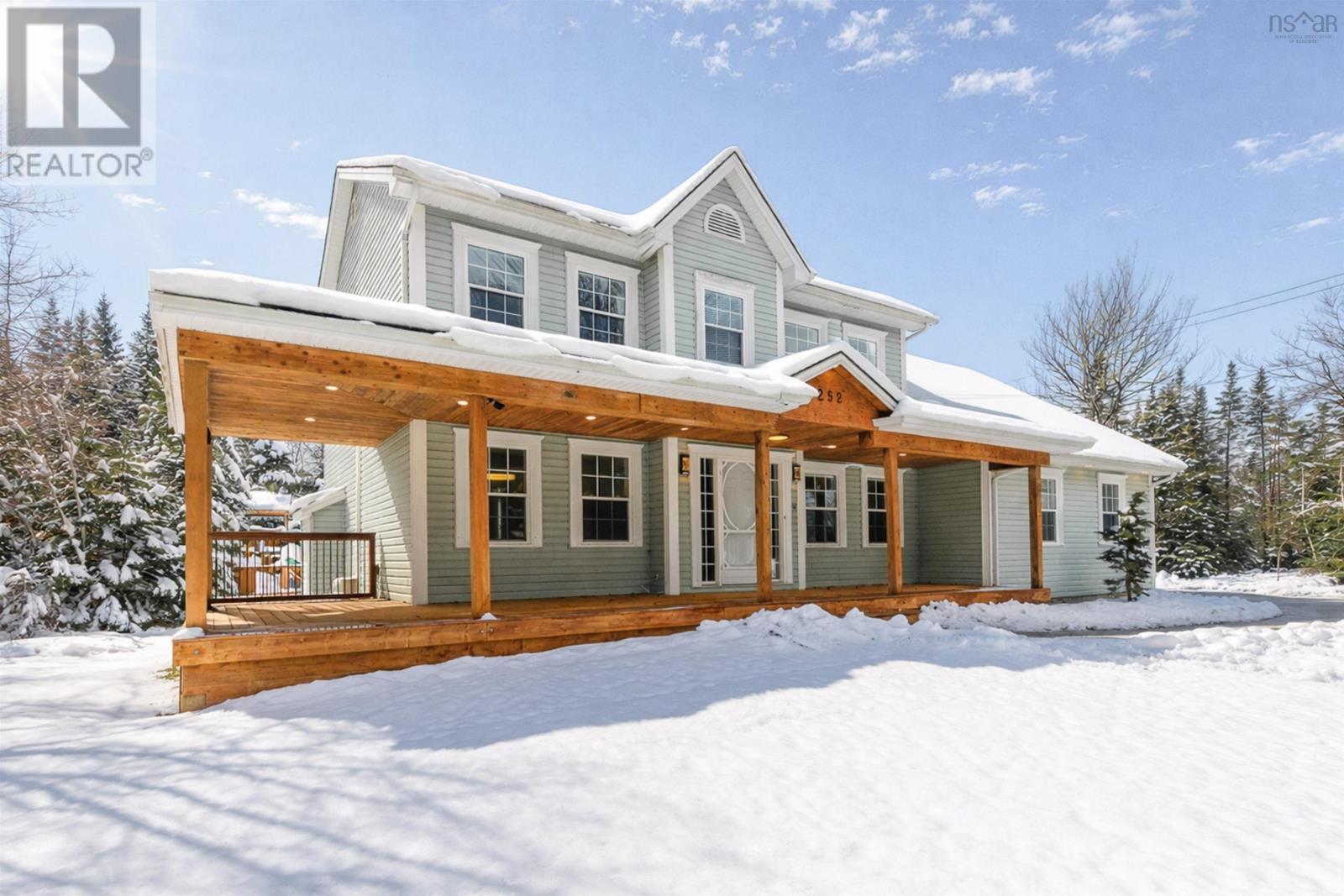 252 Gleneagles Drive - 2