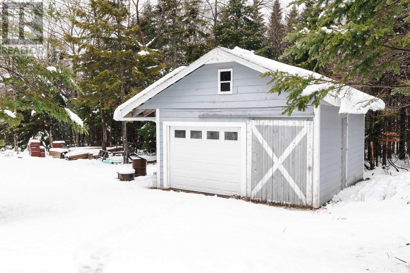 252 Gleneagles Drive - 37