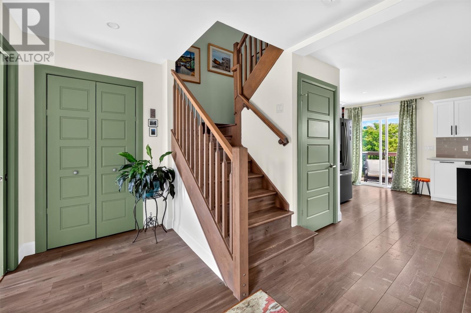 4 Glendale Court - 32