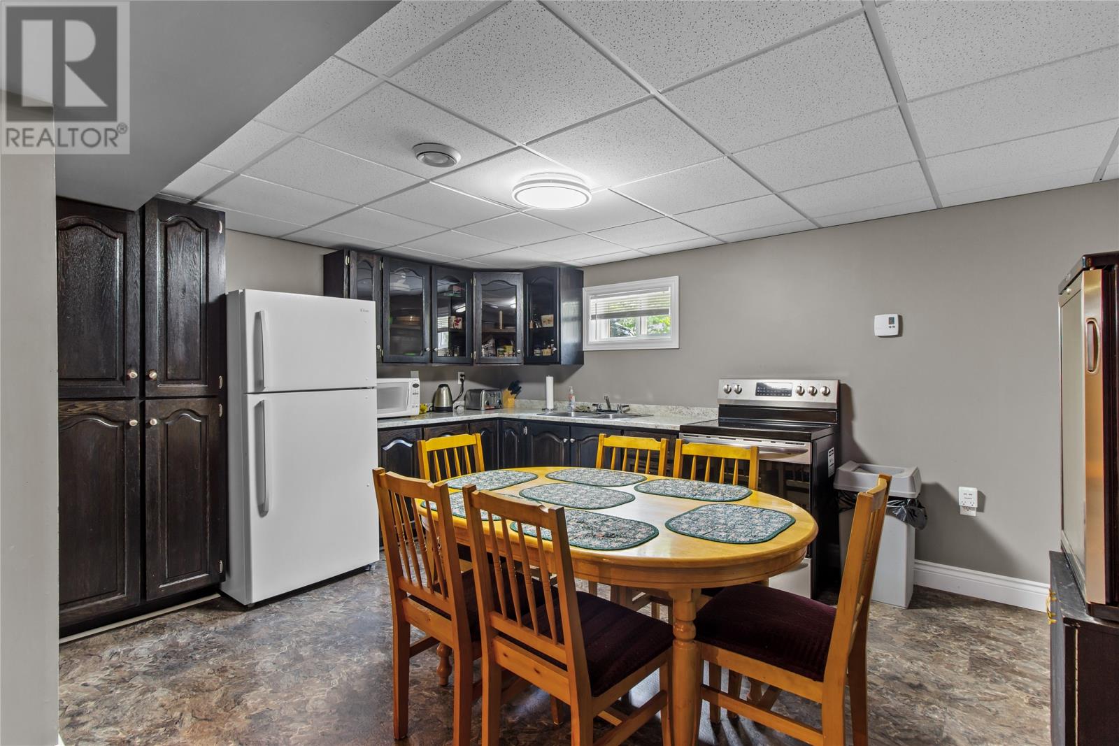 9 Cronins Place - Image 33