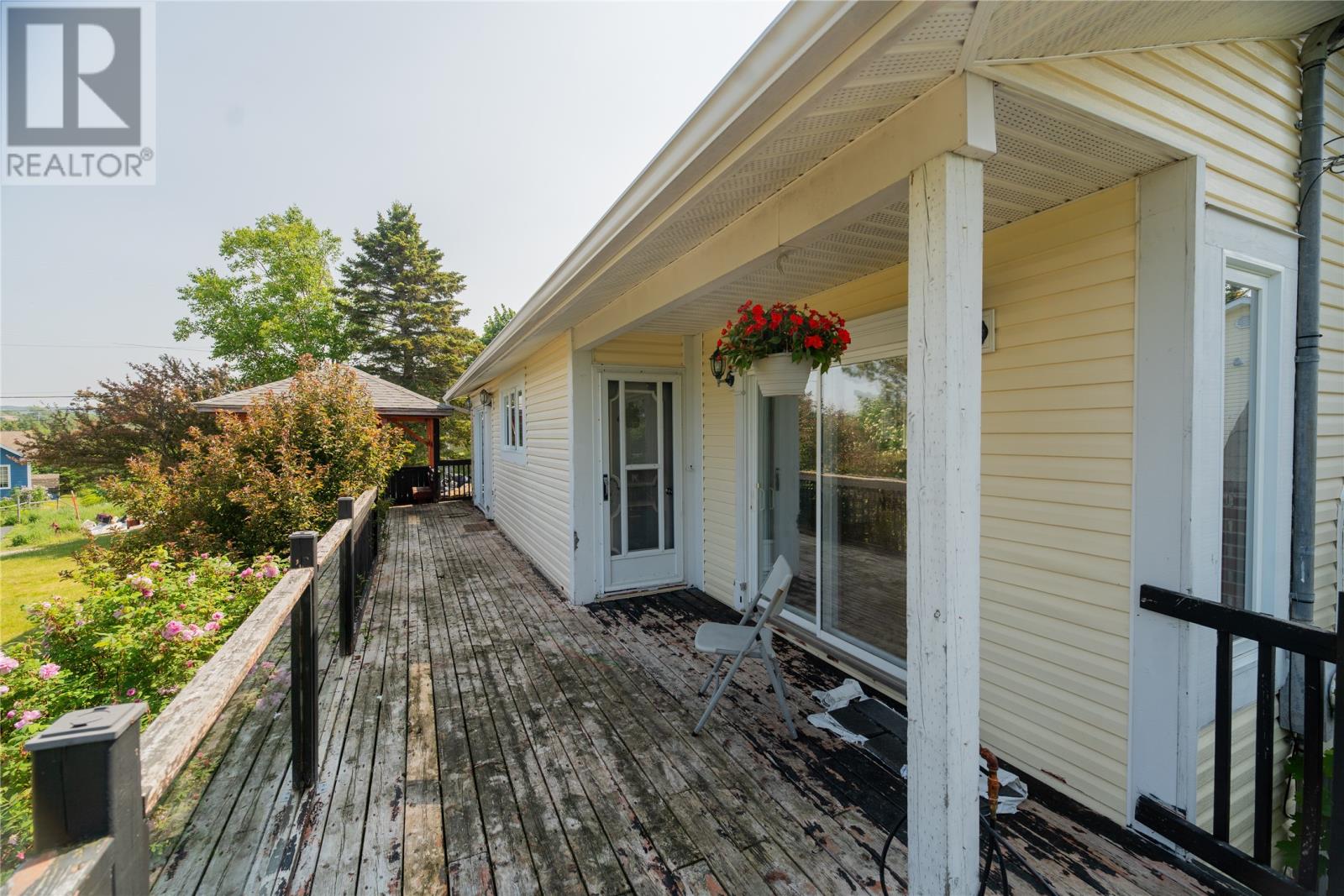 16 McCutcheons Road - 27