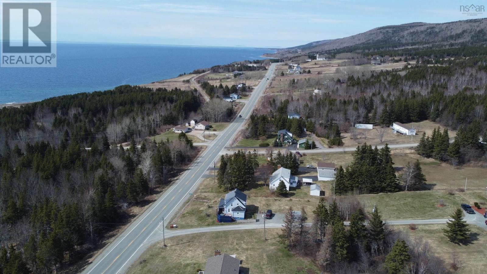 1922 Highway 19 - 39
