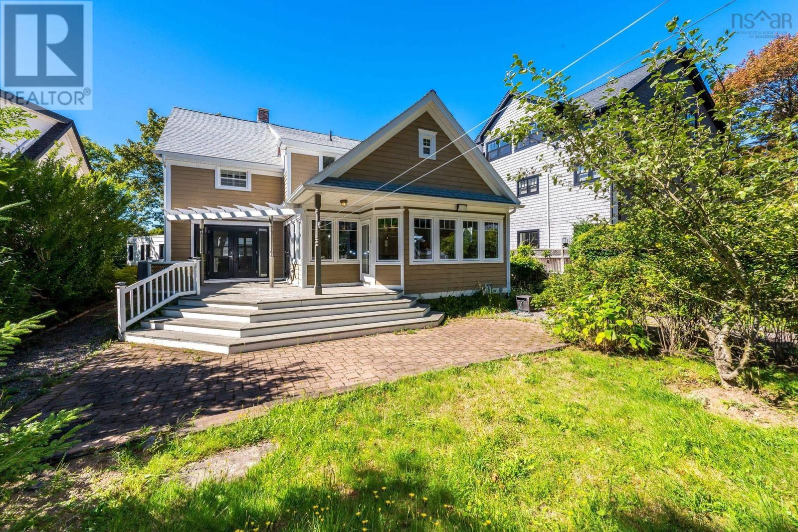 1139 Dalhousie Street - 40