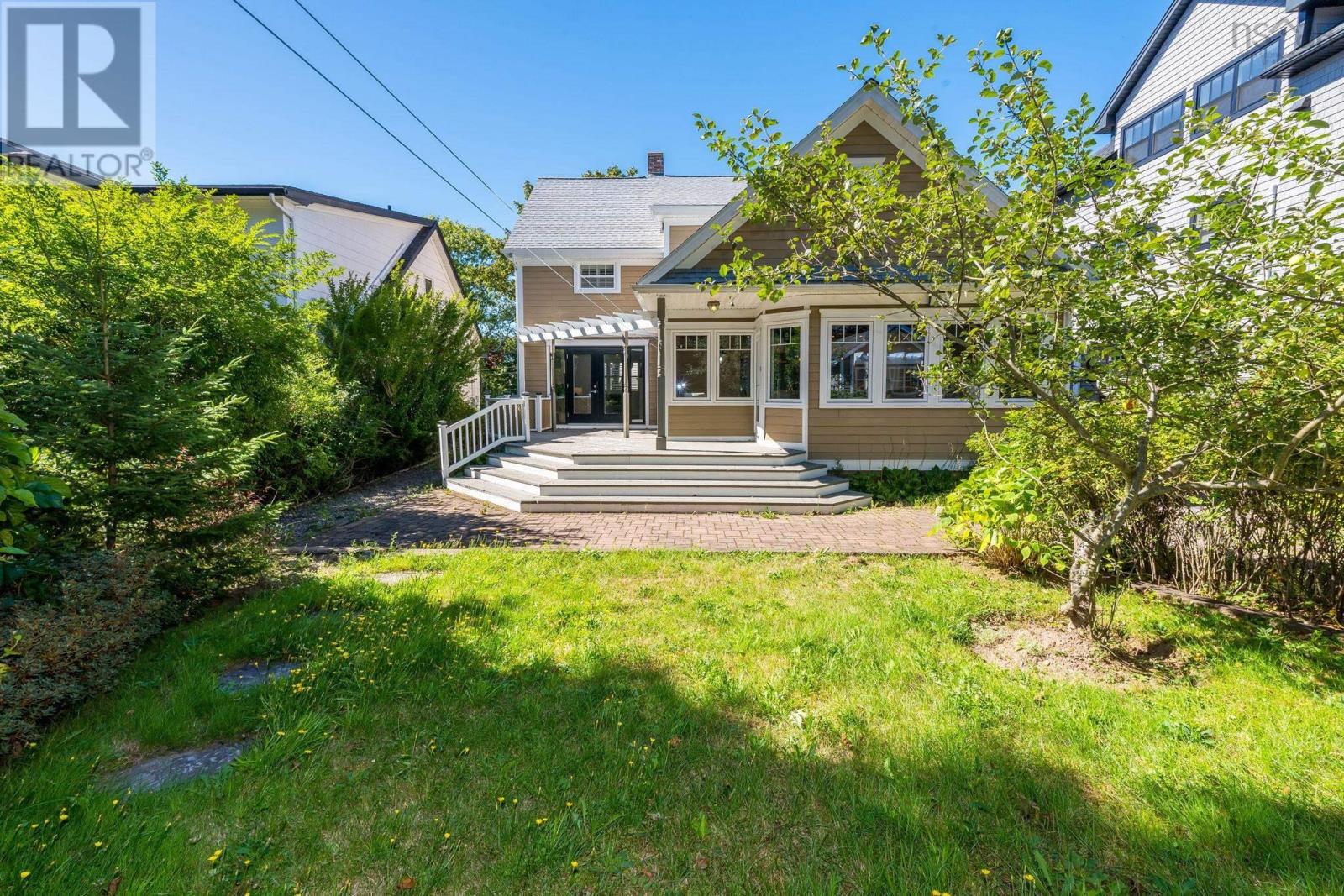 1139 Dalhousie Street - 41