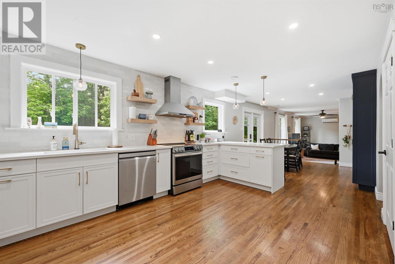 321 NORMAN Boulevard - 10