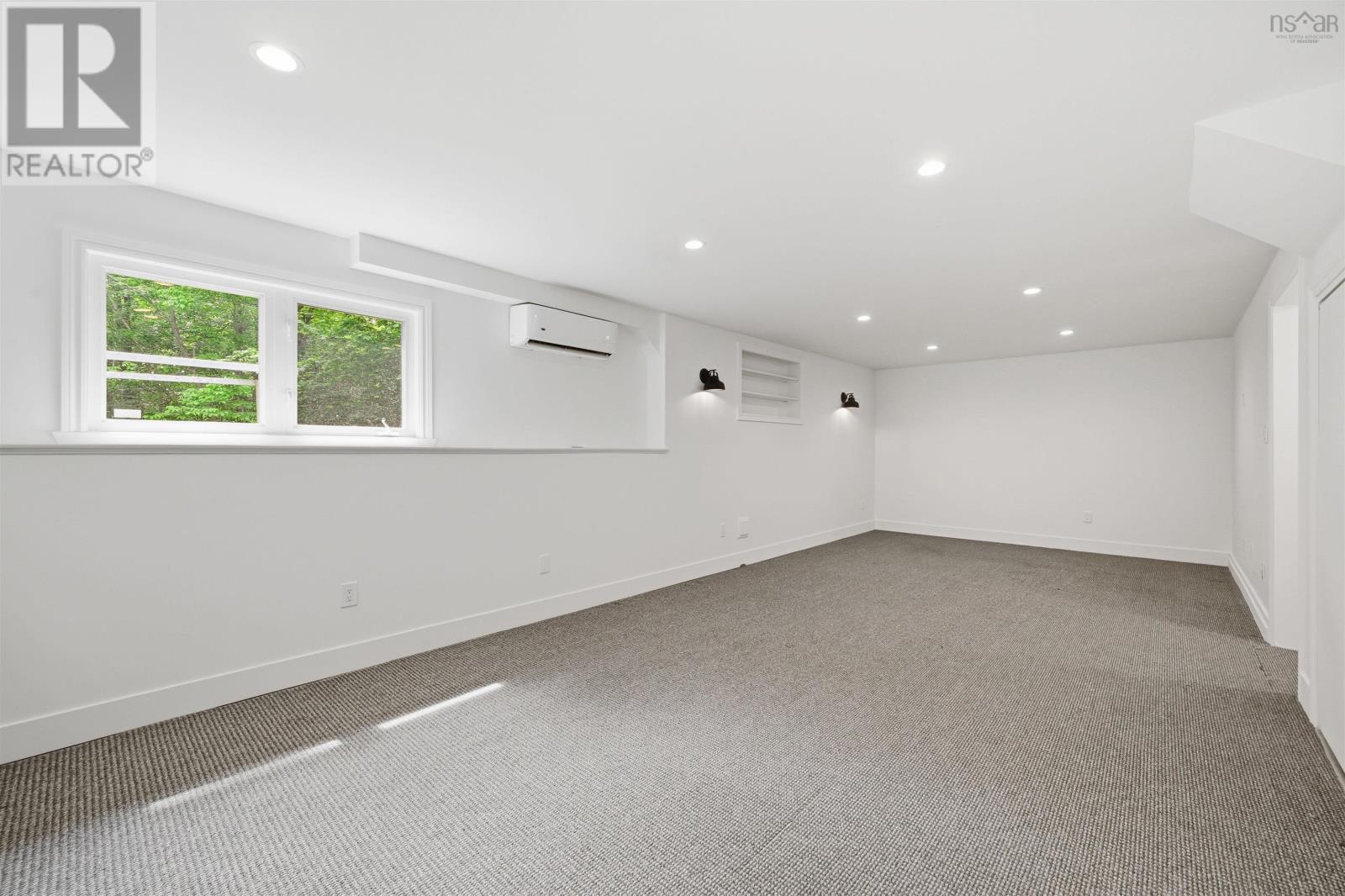 321 NORMAN Boulevard - 40