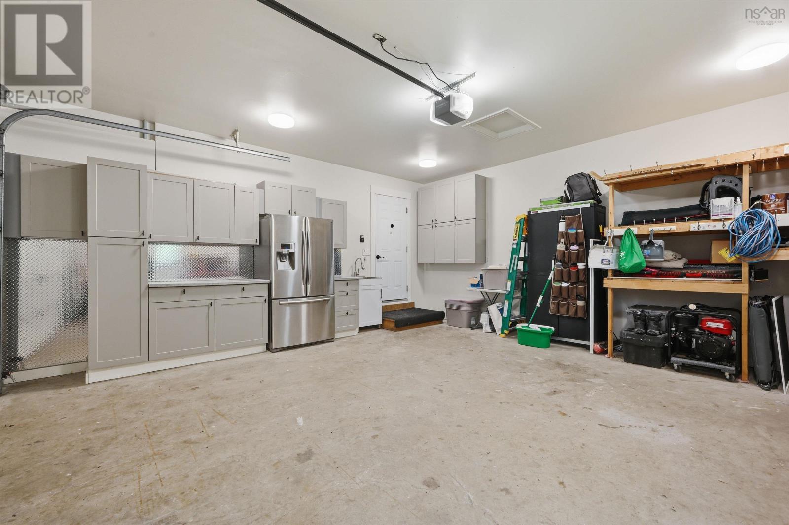 321 NORMAN Boulevard - 44