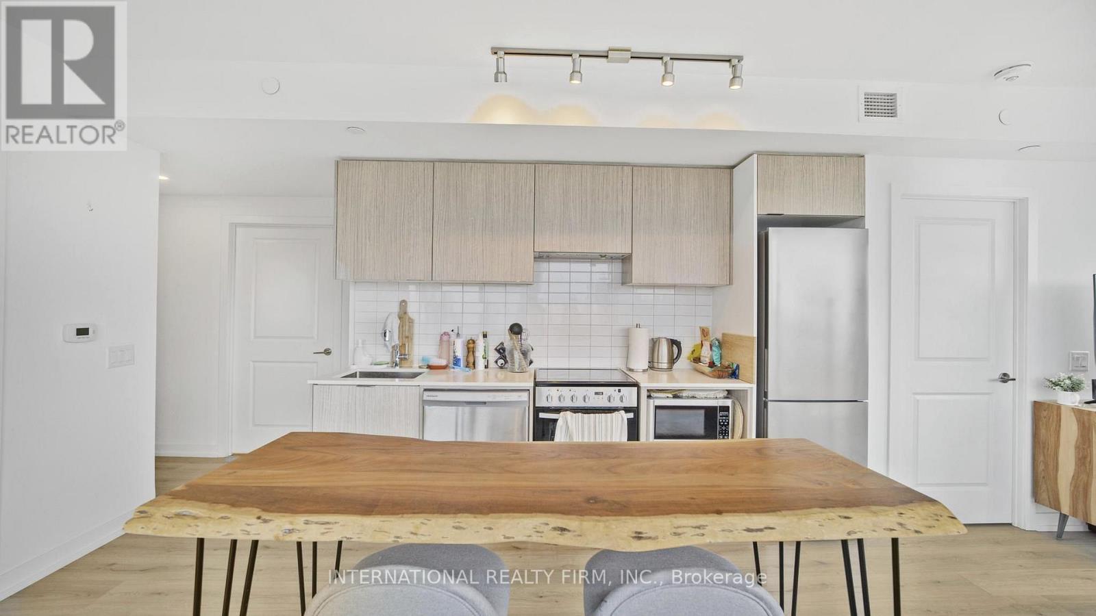 #4602 395 BLOOR STREET E - 14