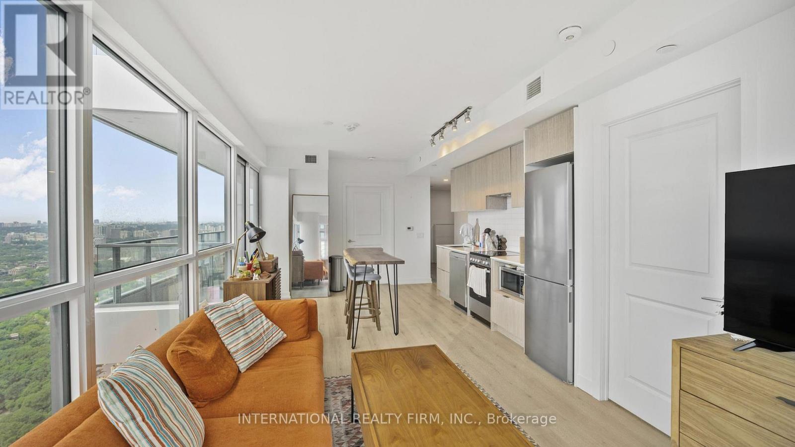#4602 395 BLOOR STREET E - 19