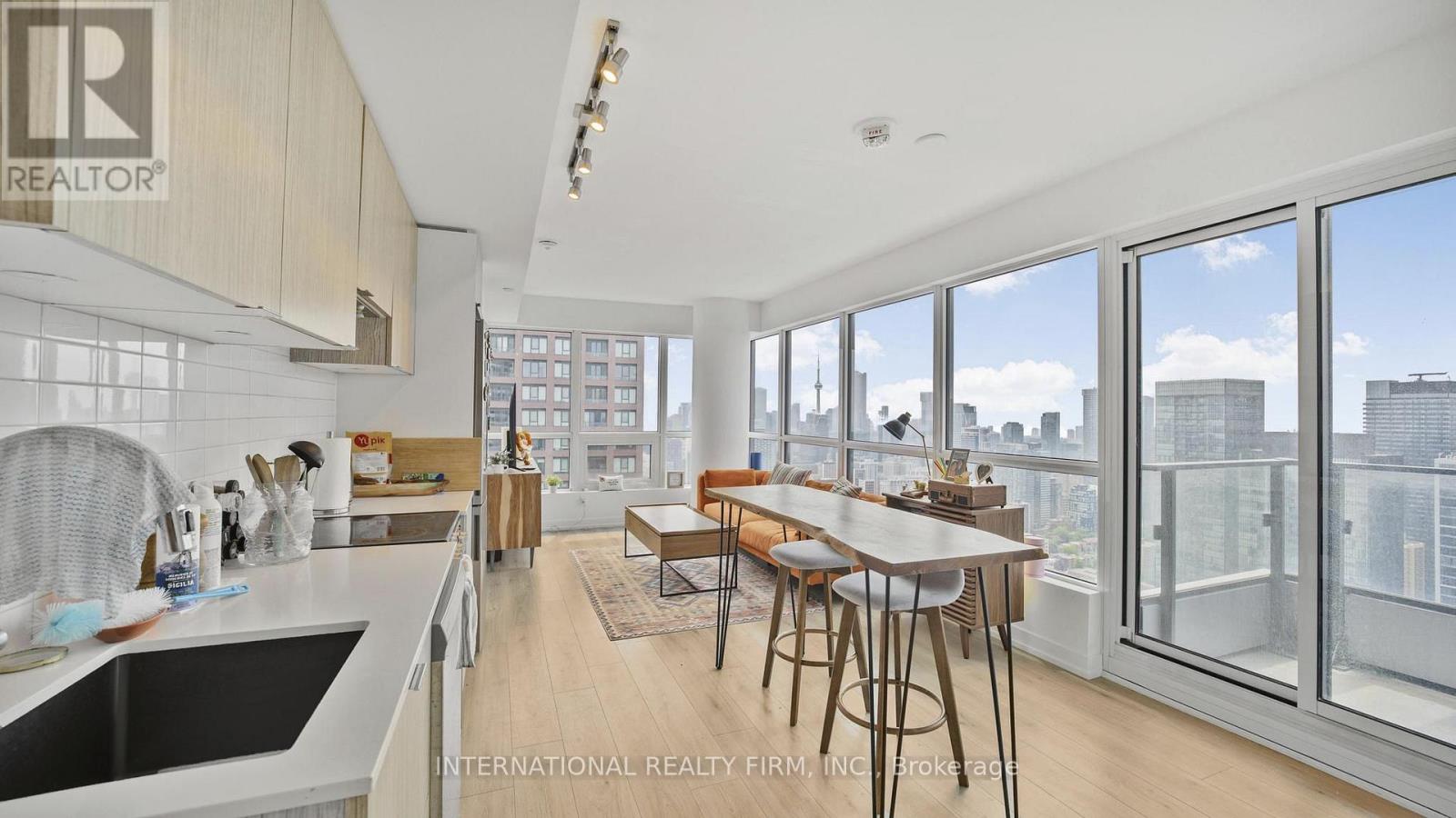 #4602 395 BLOOR STREET E - 3