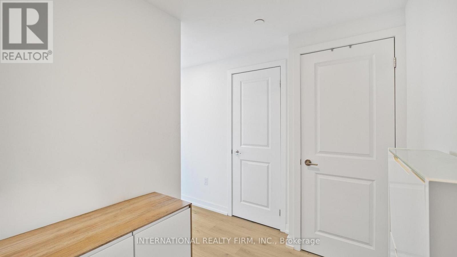 #4602 395 BLOOR STREET E - 8