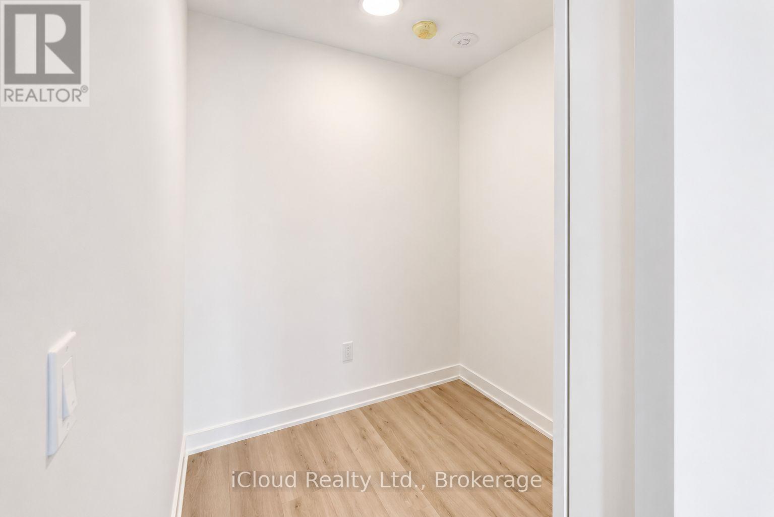 #4012 252 CHURCH STREET - 12