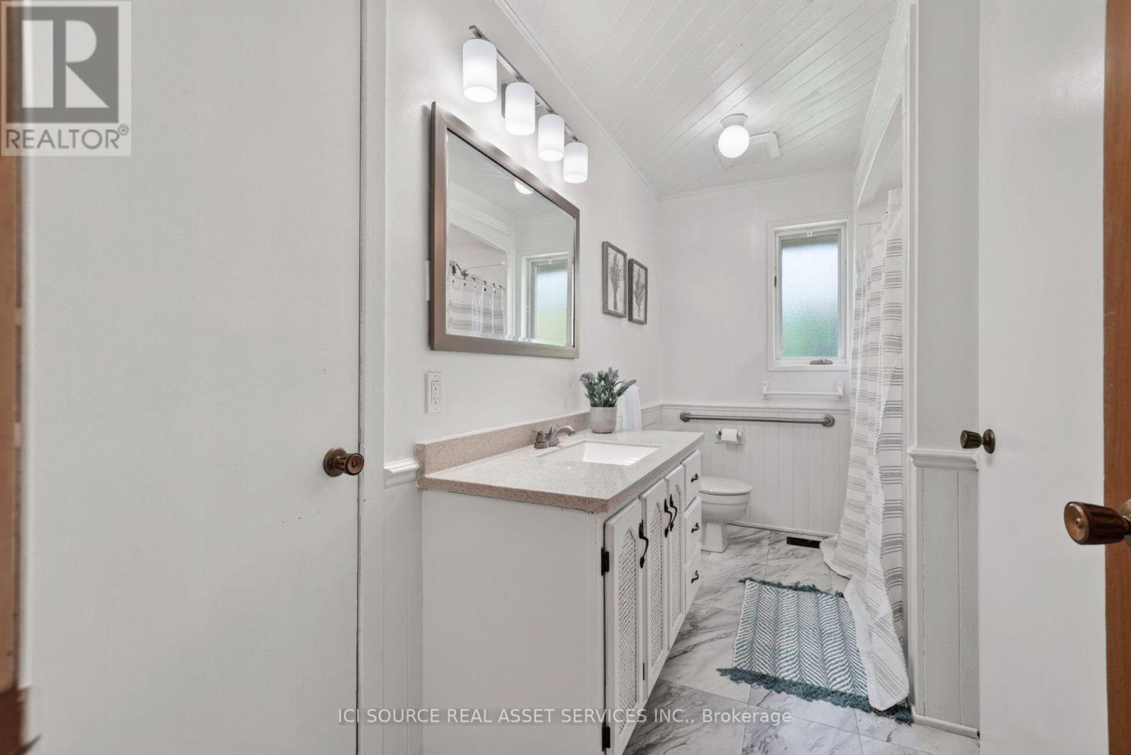 1215 PRINCESS STREET - 24