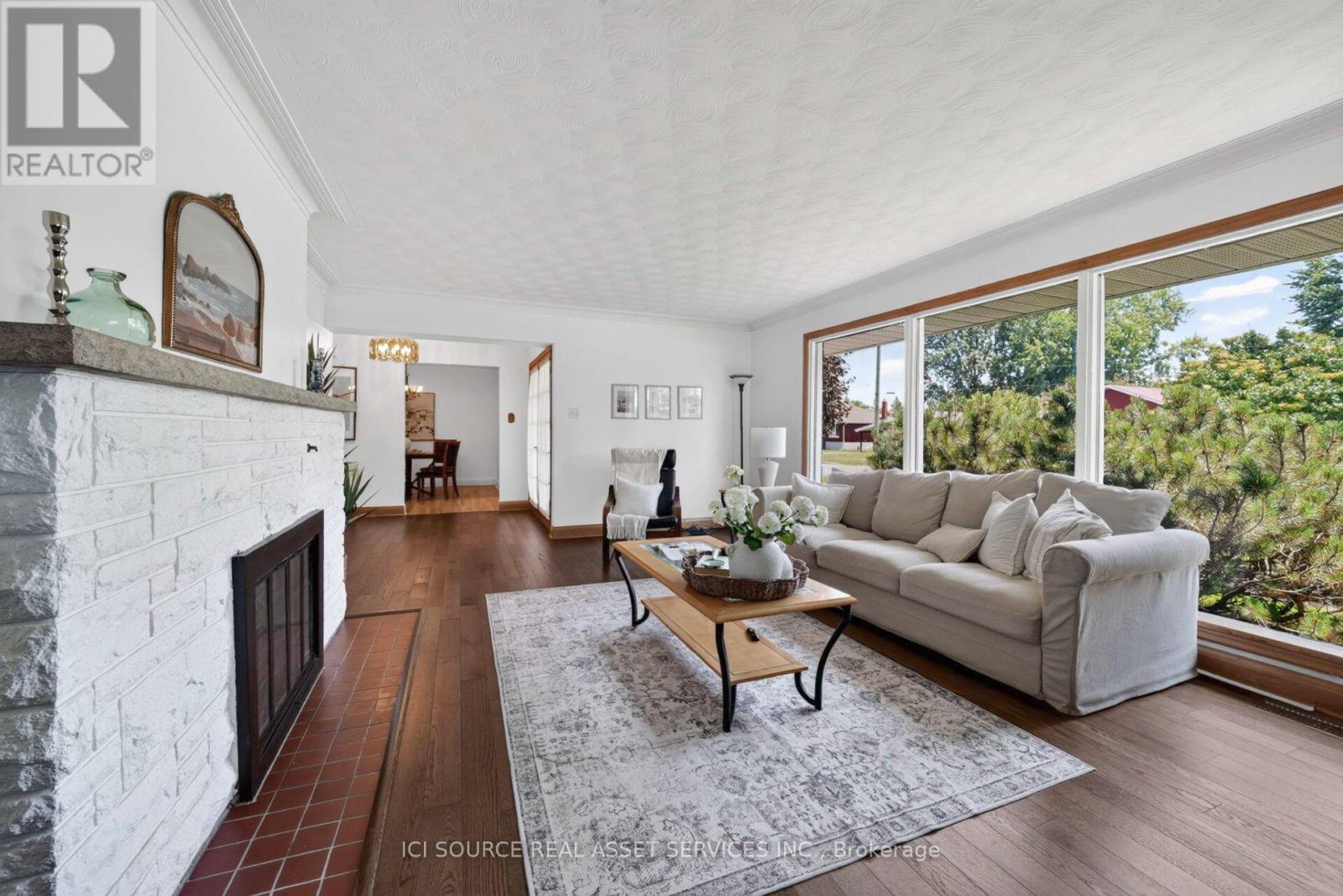 1215 PRINCESS STREET - 11