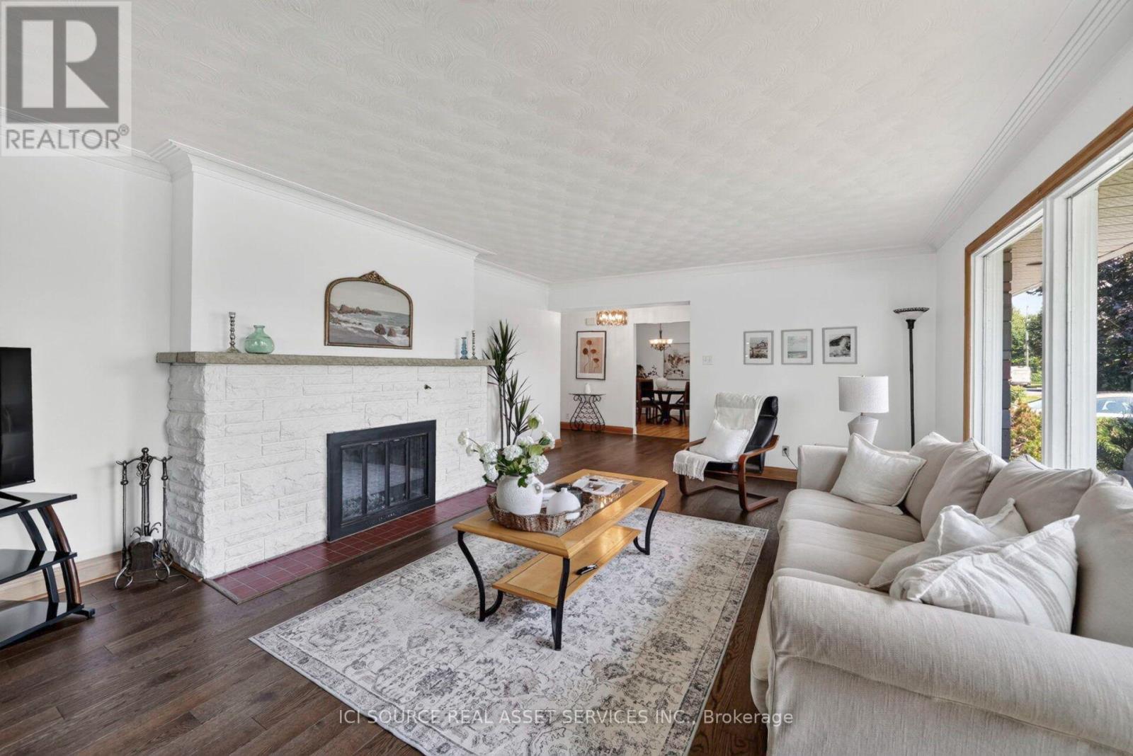 1215 PRINCESS STREET - 10