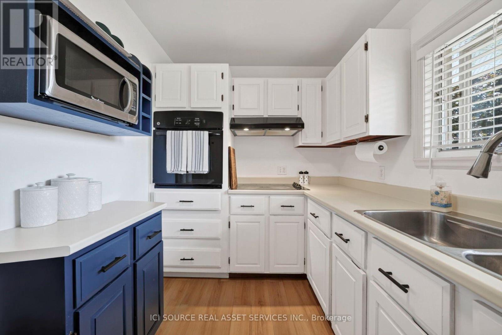 1215 PRINCESS STREET - 17