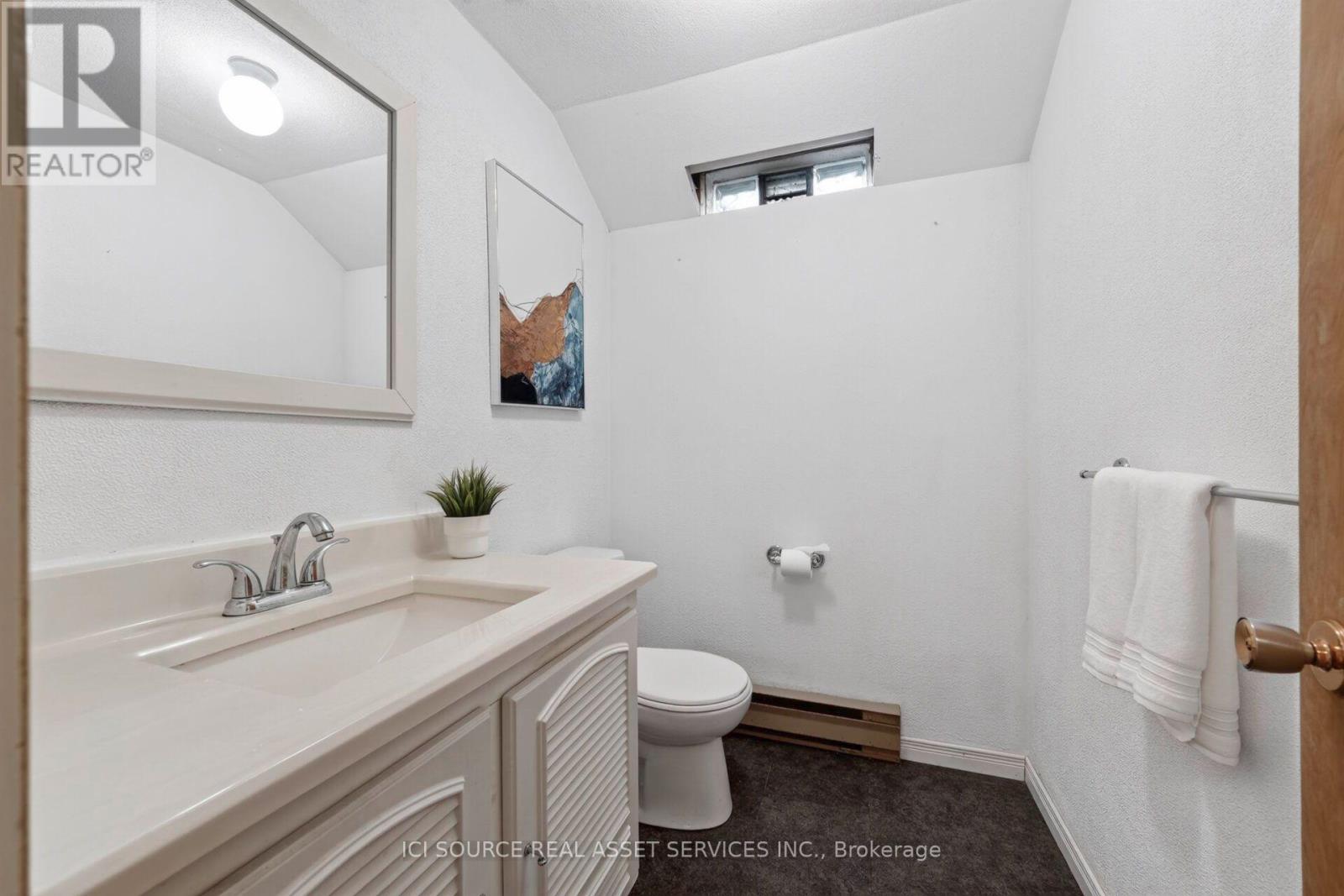 1215 PRINCESS STREET - 34