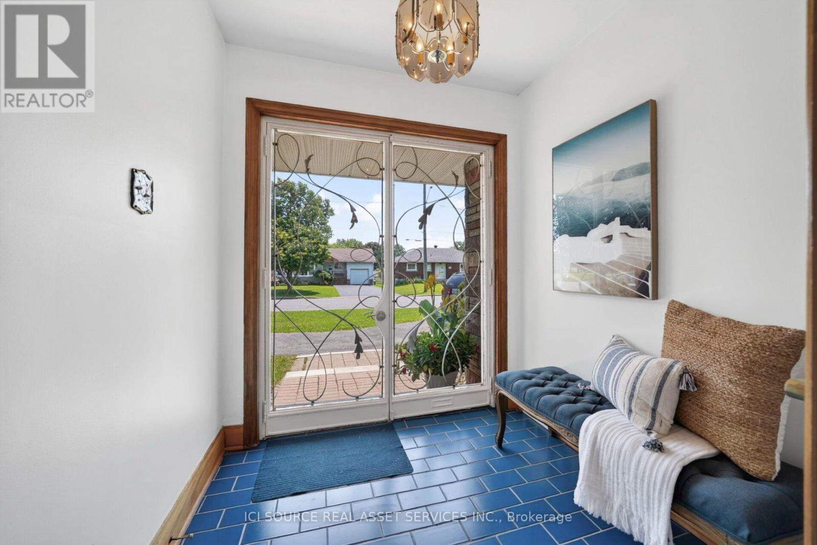 1215 PRINCESS STREET - 5