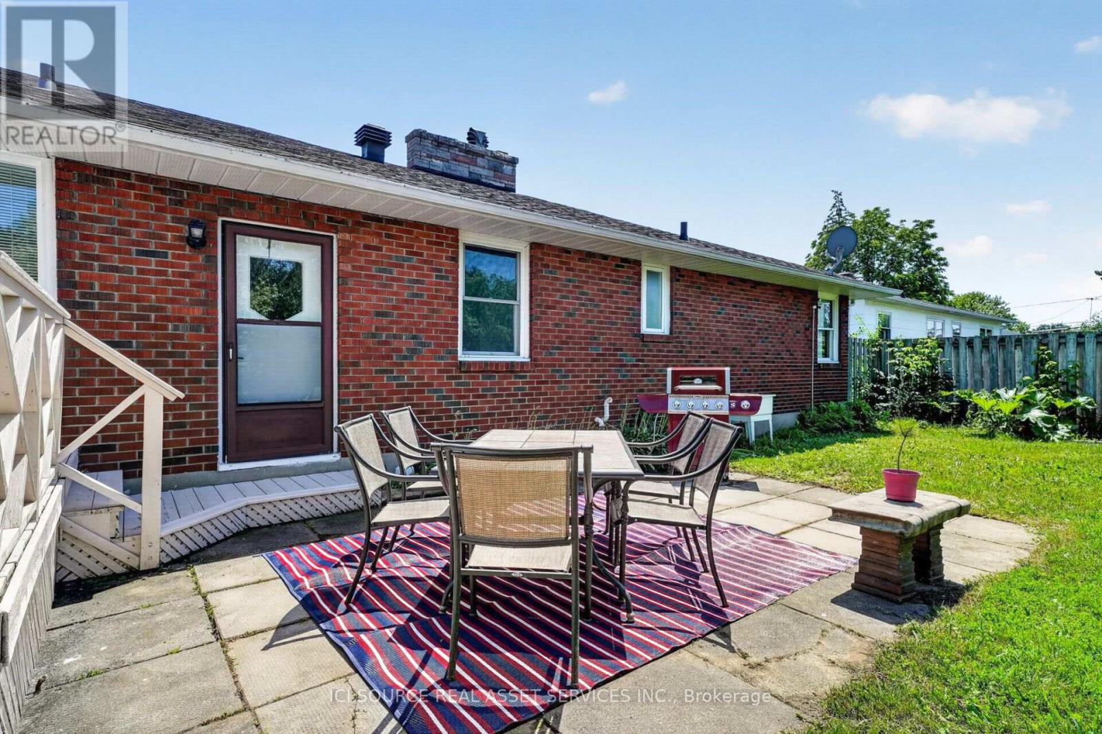 1215 PRINCESS STREET - 39