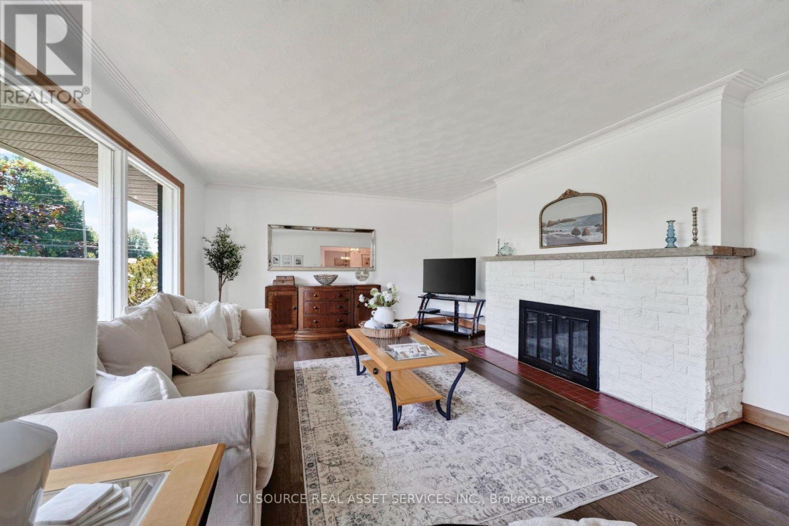 1215 PRINCESS STREET - 8
