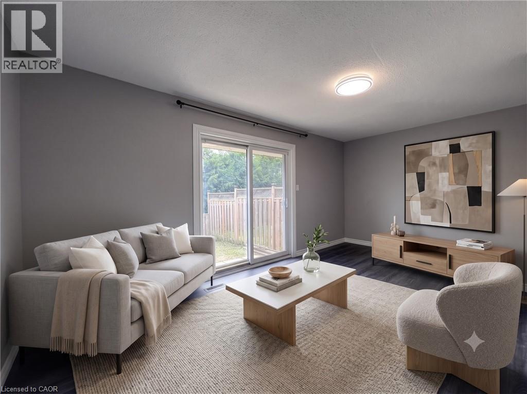 138 BLACKHORNE Drive Unit# 4 — photo 2