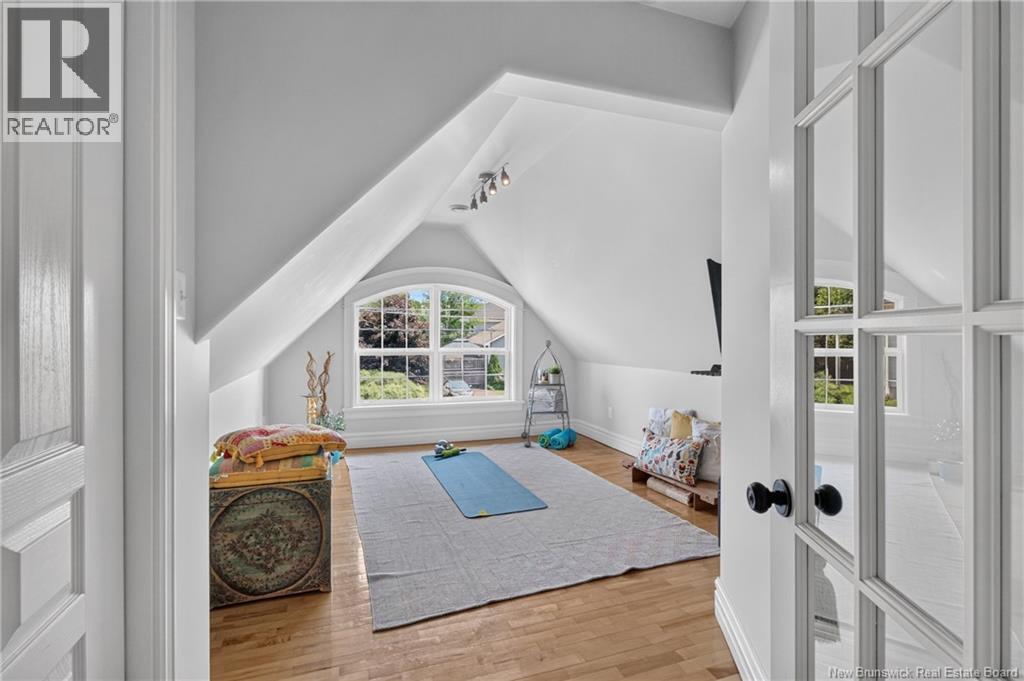 50 Meunier Street - 36