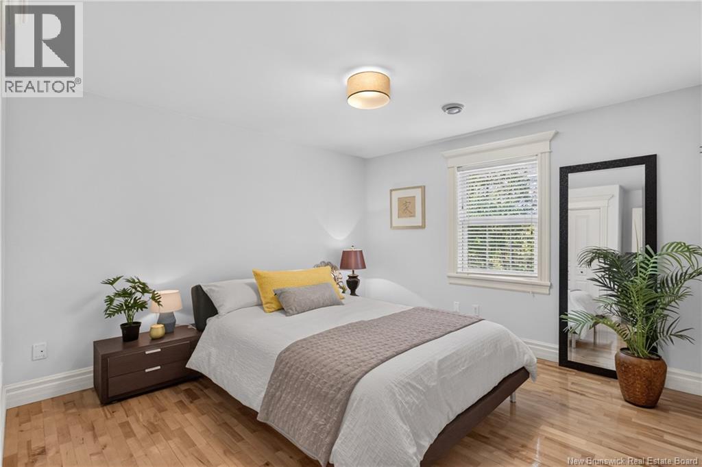 50 Meunier Street - 34