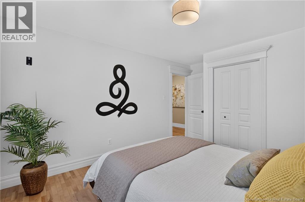 50 Meunier Street - 35