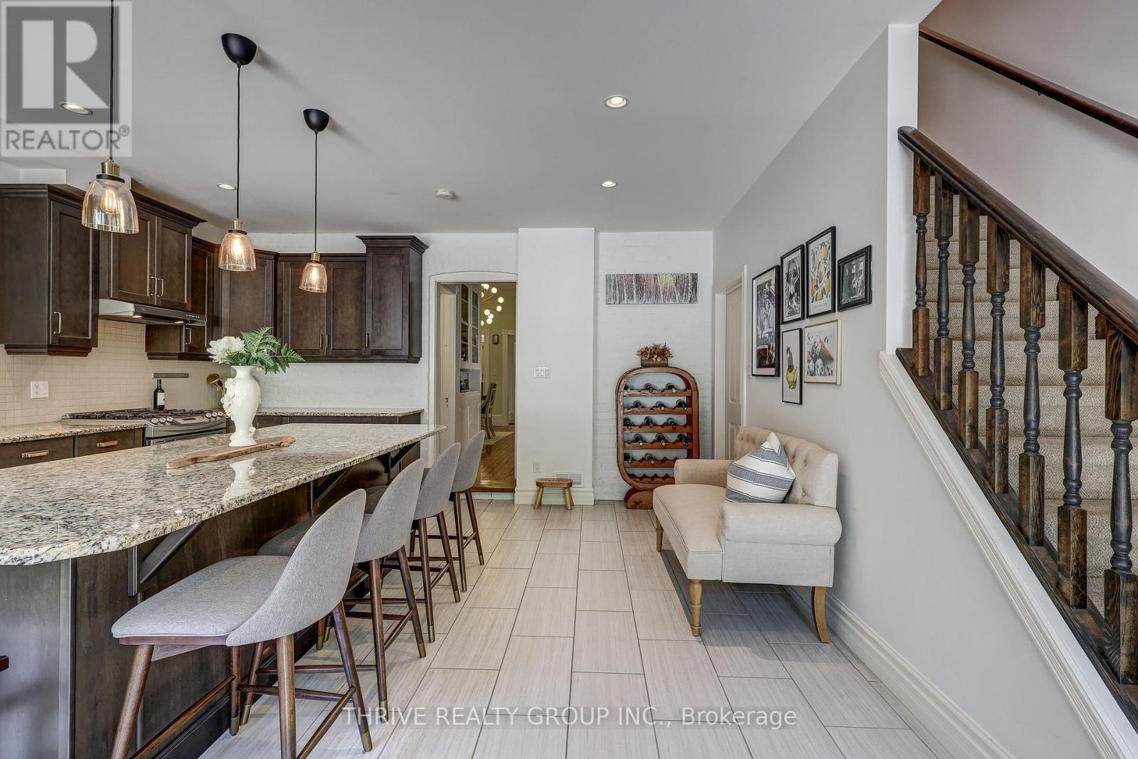 866 WILLIAM STREET - 25